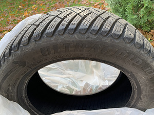 M: naastrehvid Goodyear UltraGrip Ice Arctic 205/55R16 94T (2 foto / 4)