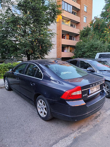 Volvo s80 (2 фото из 2)