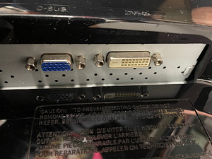 Arvuti monitor W2453TQ Flatron (4 foto / 5)