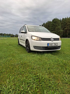 Volkswagen touran (4 foto / 11)