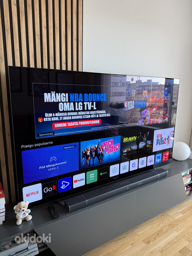 LG OLED 77" TV