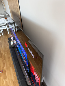 LG OLED 77" телевизор (4 фото из 4)