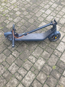 Elektritõukeratas Ninebot E2 Pro (5 foto / 5)