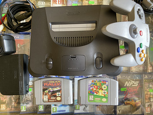 Nintendo 64 (1 фото из 2)