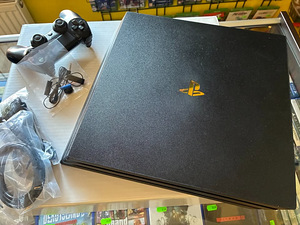 Sony Playstation PRO 1TB (2 foto / 2)