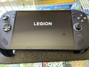 LENOVO Legion Go (1 foto / 1)