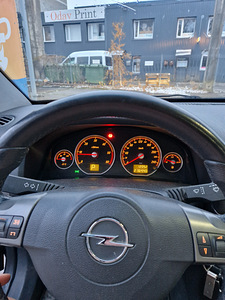 Opel Vectra 1.9 110kv. (2 foto / 11)