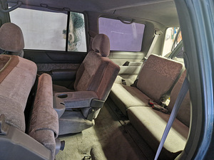 Nissan Patrol (13 foto / 15)