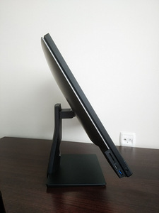 Inspiron 5477 серии AIO 23,8 дюйма (6 фото из 10)