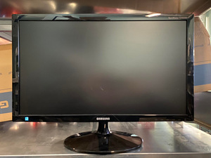 Монитор - Monitor SAMSUNG S24B300BL