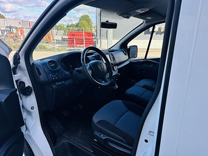 OPEL VIVARO-B - 2017a - 1.6d - 70kw - 123000km (7 foto / 9)