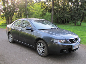 Honda accord (2 foto / 8)
