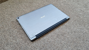 Ära anda tahvel aruvuti Acer Aspire Switch Alpha 12 (win10) (2 foto / 2)