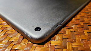 iPad Air 2 32 gb WiFi (2 foto / 4)
