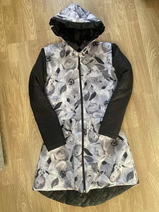 Продаются одежда (2 фото из 6)