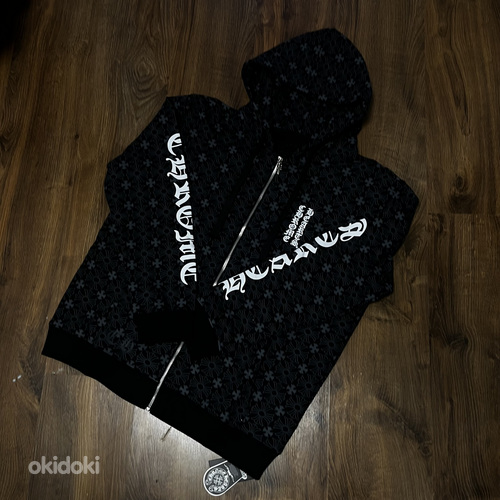 Chrome Hearts - M