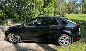 Ford Focus 1.6 74 kW (3 foto / 12)