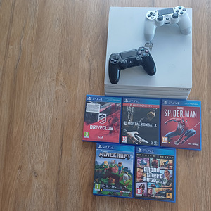 Ps 4 pro 1tb 2 kontrollerit + 5 mängu. (1 foto / 2)