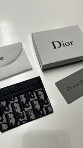 Dior kaardihoidia (3 foto / 3)