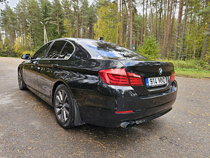 BMW 523i 2010 года (1 фото из 7)