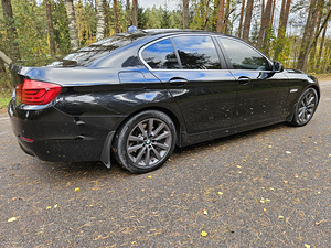 BMW 523i 2010 года (3 фото из 7)