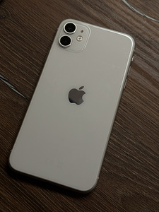 iPhone 11 - 128 ГБ (1 фото из 2)