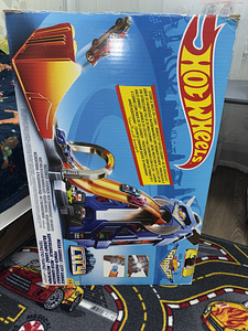 Hot wheels (2 foto / 2)