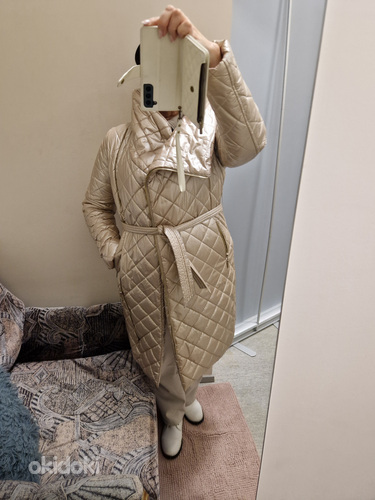 Продается золотое пальто MOHITO