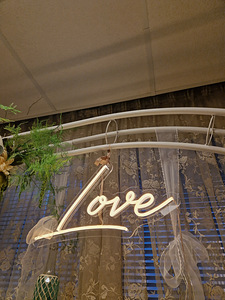 LED kiri LOVE (1 foto / 1)