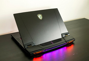 MSI TITAN GT77 — Intel i9 12900HX, NVIDIA GeForce RTX 3080Ti (2 foto / 3)