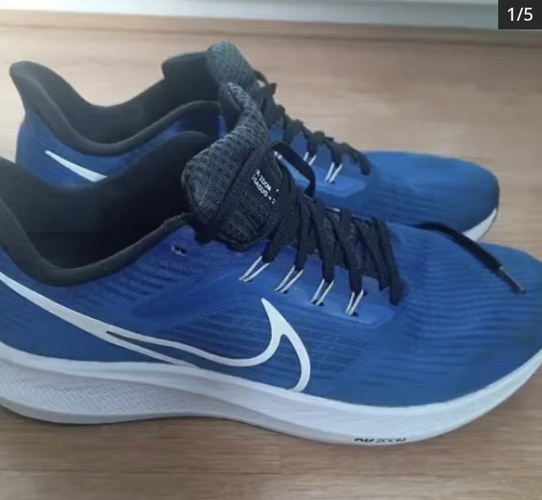 Кроссовки NIKE AIR ZOOM.45 Прекрасное состояние.