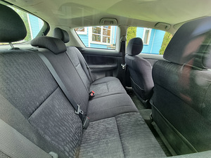 Toyota Corolla D-4D 2003 (8 foto / 14)
