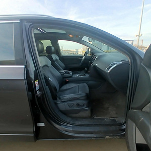 Audi Q7 4.2tdi (9 фото из 10)