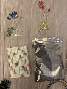 Raspberry PI komponendid, juhtmed jms lisavidinad (5 foto / 9)