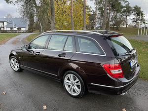 Mercedes-Benz C 220 Avantgarde (8 foto / 15)