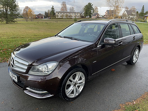 Mercedes-Benz C 220 Avantgarde (10 foto / 15)