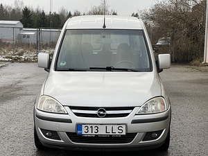 Opel Combo Tour 1.7 CDTI (11 фото из 15)