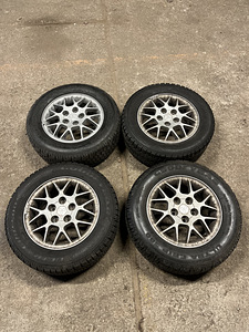Диски Mitsubishi зимние шины 205/65/15 (1 фото из 5)