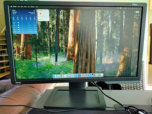 Monitor BenQ XL2411P 144Hz (1 foto / 3)