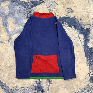 The North Face pusa unisex (Suurus: XL) (2 foto / 2)