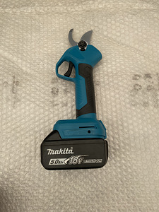 Oksakäärid Makita 18V akudele (2 foto / 3)