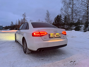 Audi a4 b8 1.8t (4 foto / 5)
