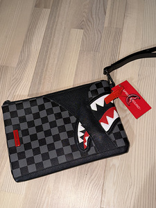 Clutch SPRAYGROUND (1 foto / 6)