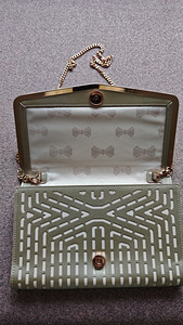 Ted Baker clutch (2 foto / 7)
