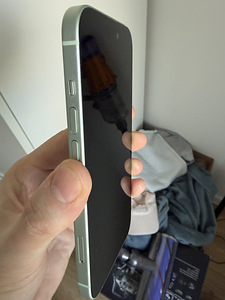 Apple Iphone 15 128GB Green (4 foto / 4)