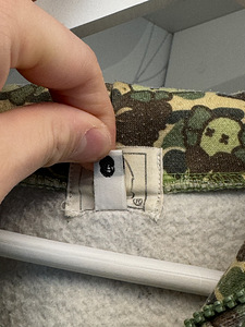 A Bathing Ape x KAWS толстовка на молнии | Размер L (6 фото из 10)