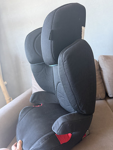 Автокресло (3 фото из 3)