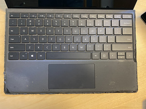Комплект Microsoft Surface Pro 4 (4 фото из 4)