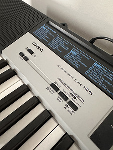 Casio LK-136 - Синтезатор (2 фото из 3)