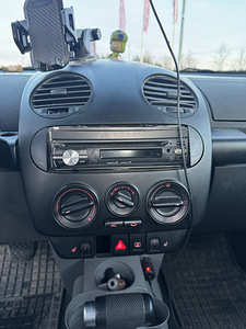 New Beetle 1998 2.0 85Kw (8 foto / 12)